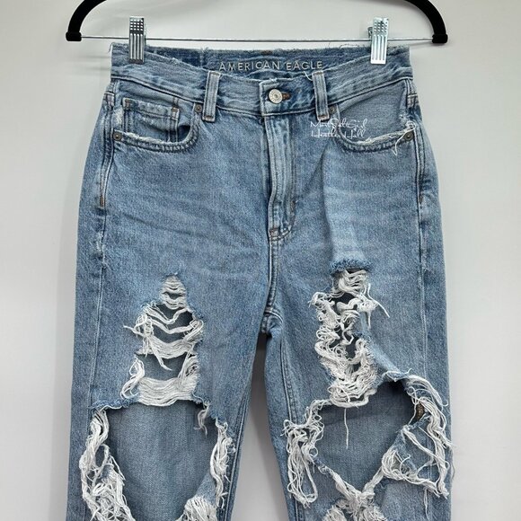 American Eagle Ripped Distressed Shark Bitten Ankle Mom Jeans Size 24 Short - Picture 2 of 7